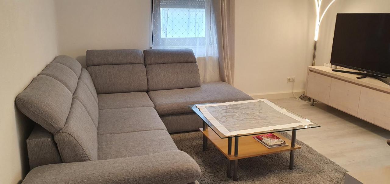 Outletcity Ferienwohnung - Apartment 4 Metzingen  Zewnętrze zdjęcie