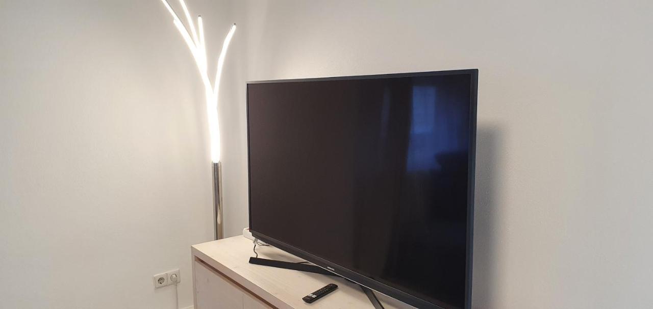 Outletcity Ferienwohnung - Apartment 4 Metzingen  Zewnętrze zdjęcie