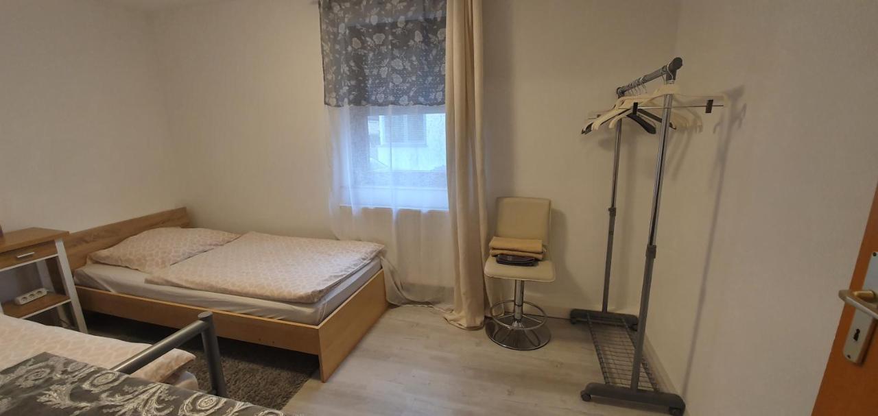 Outletcity Ferienwohnung - Apartment 4 Metzingen  Zewnętrze zdjęcie